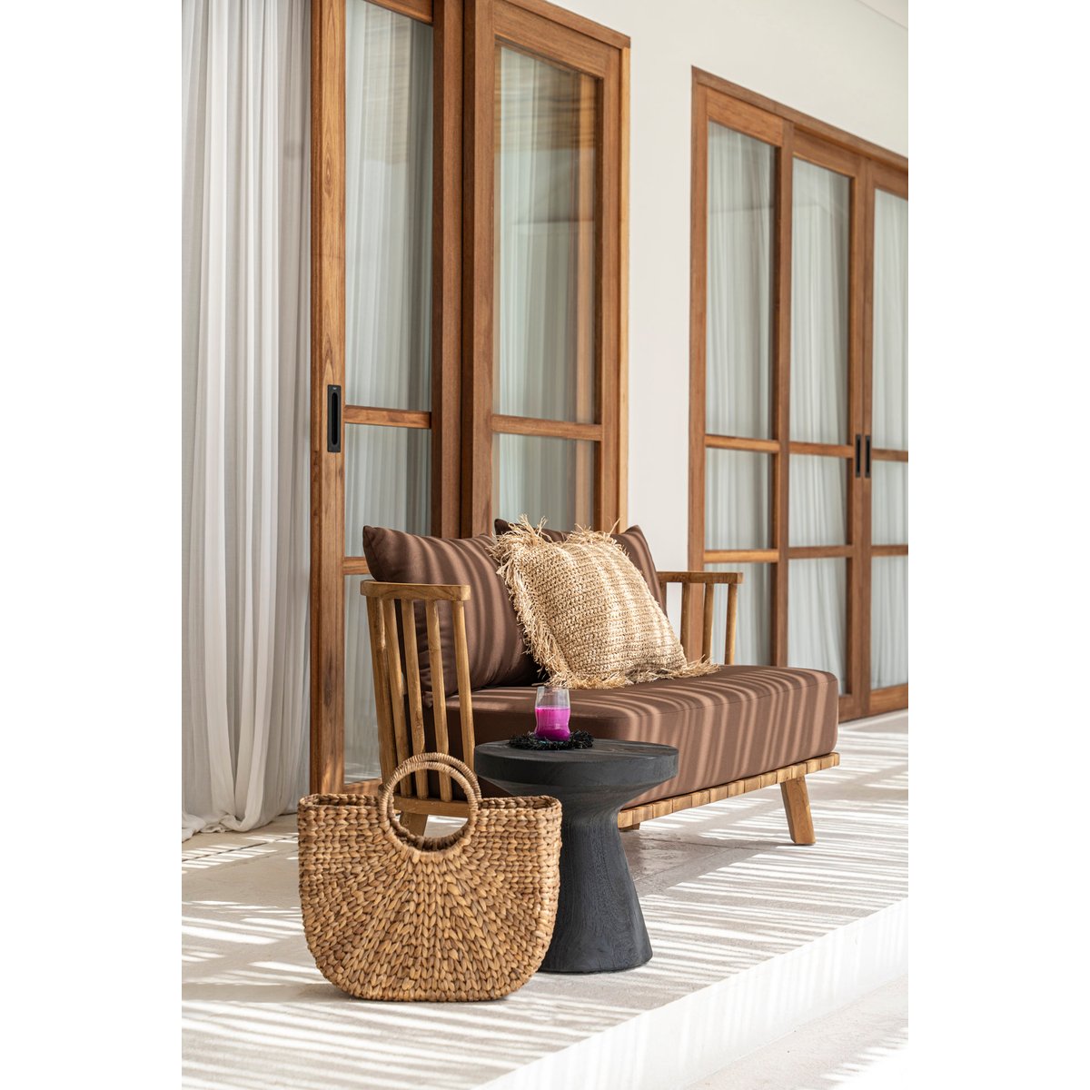 Table d’appoint en suar GRAVITY noir, BAZAR BIZAR