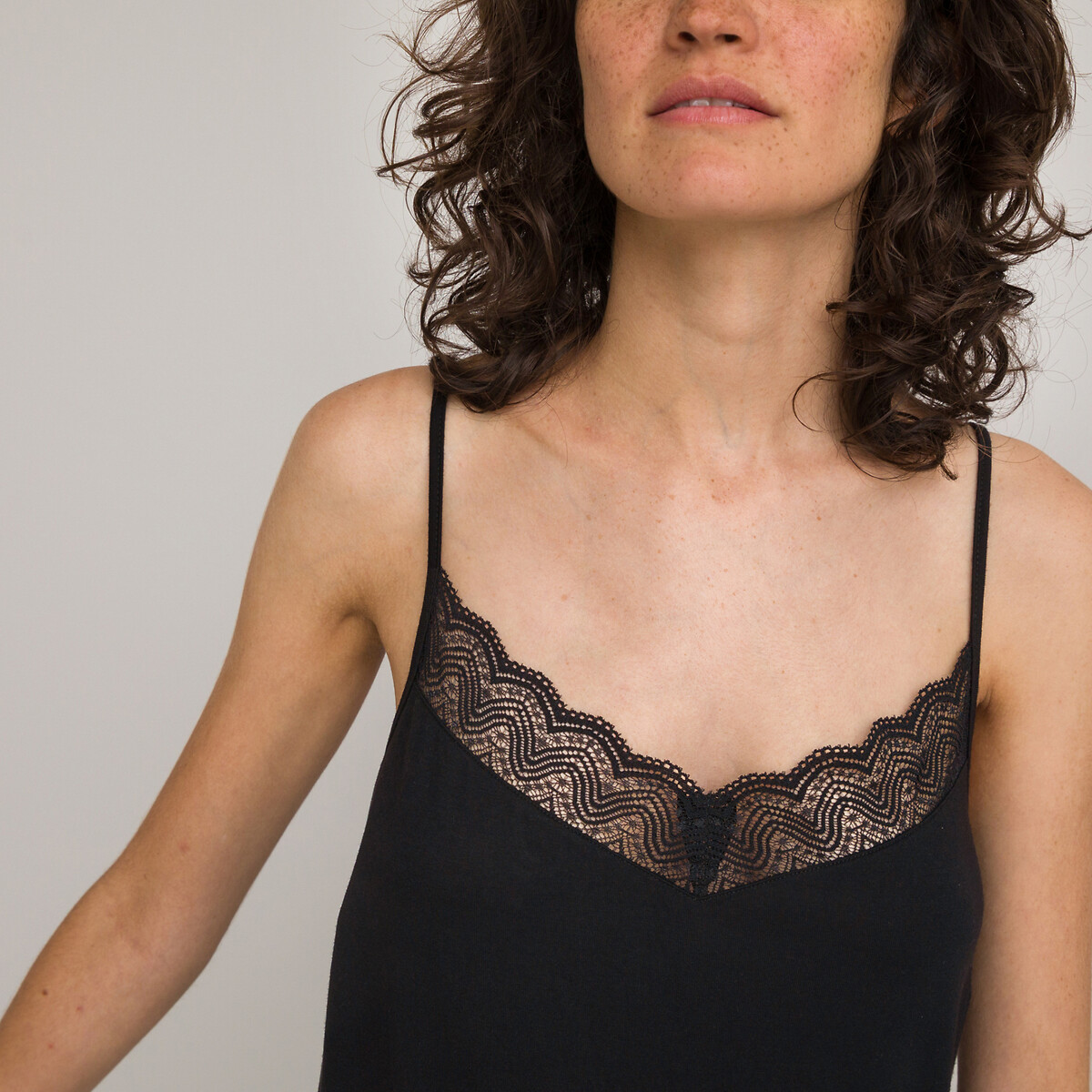 Nuisette à fines bretelles noir, ANNE WEYBURN