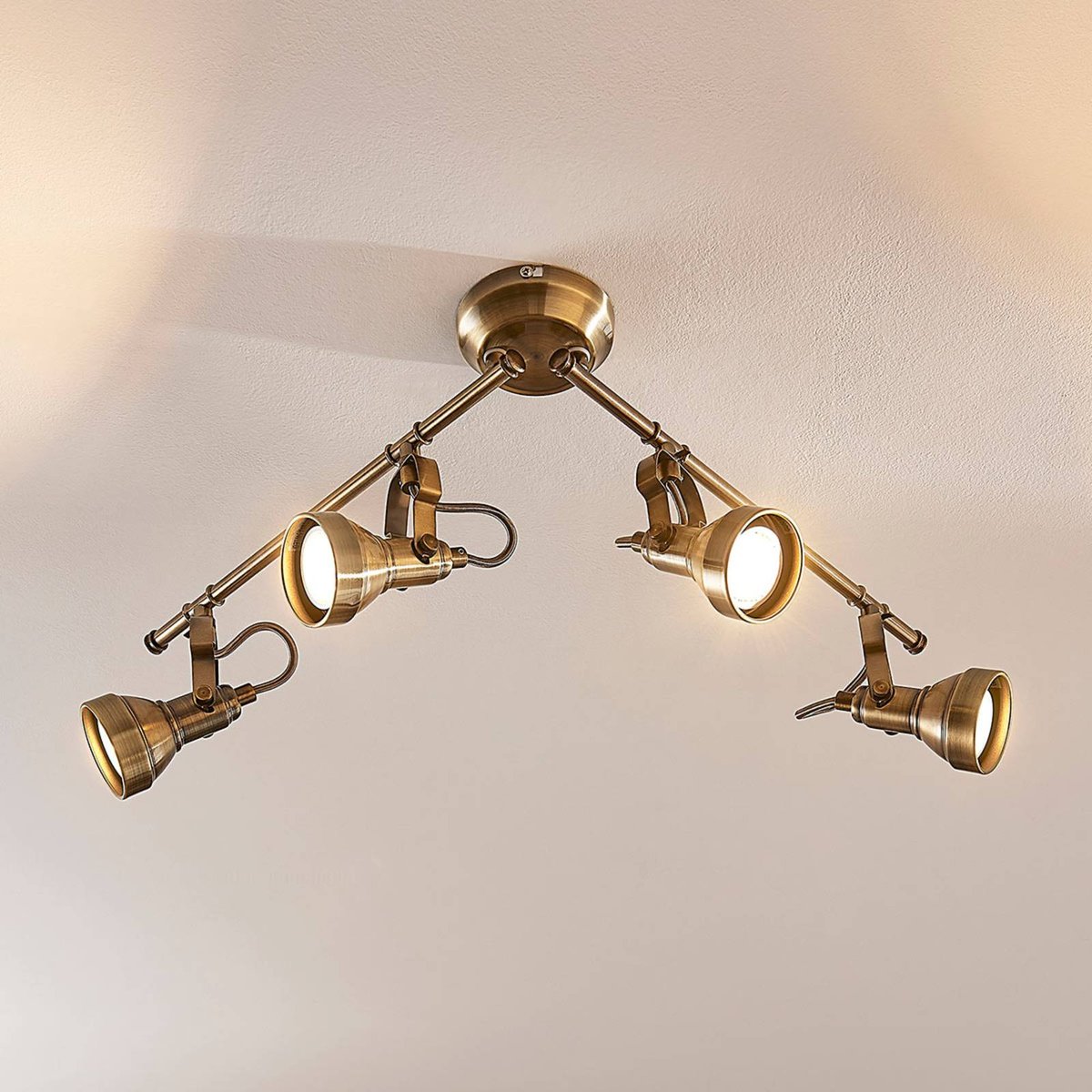 Plafonnier en métal antique, Perseas laiton ancien, LINDBY