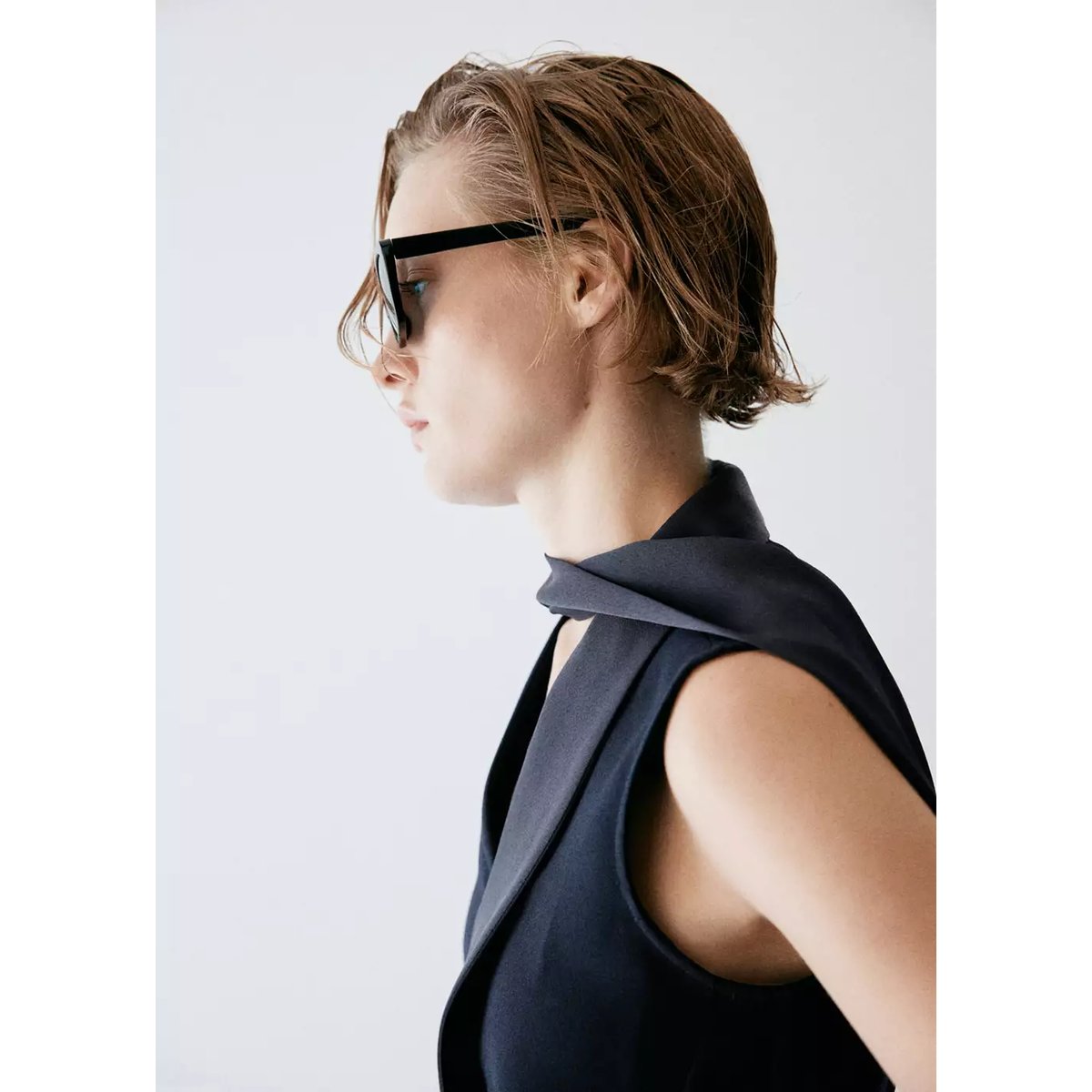 Robe à nœud avec ceinture bleu marine, MANGO
