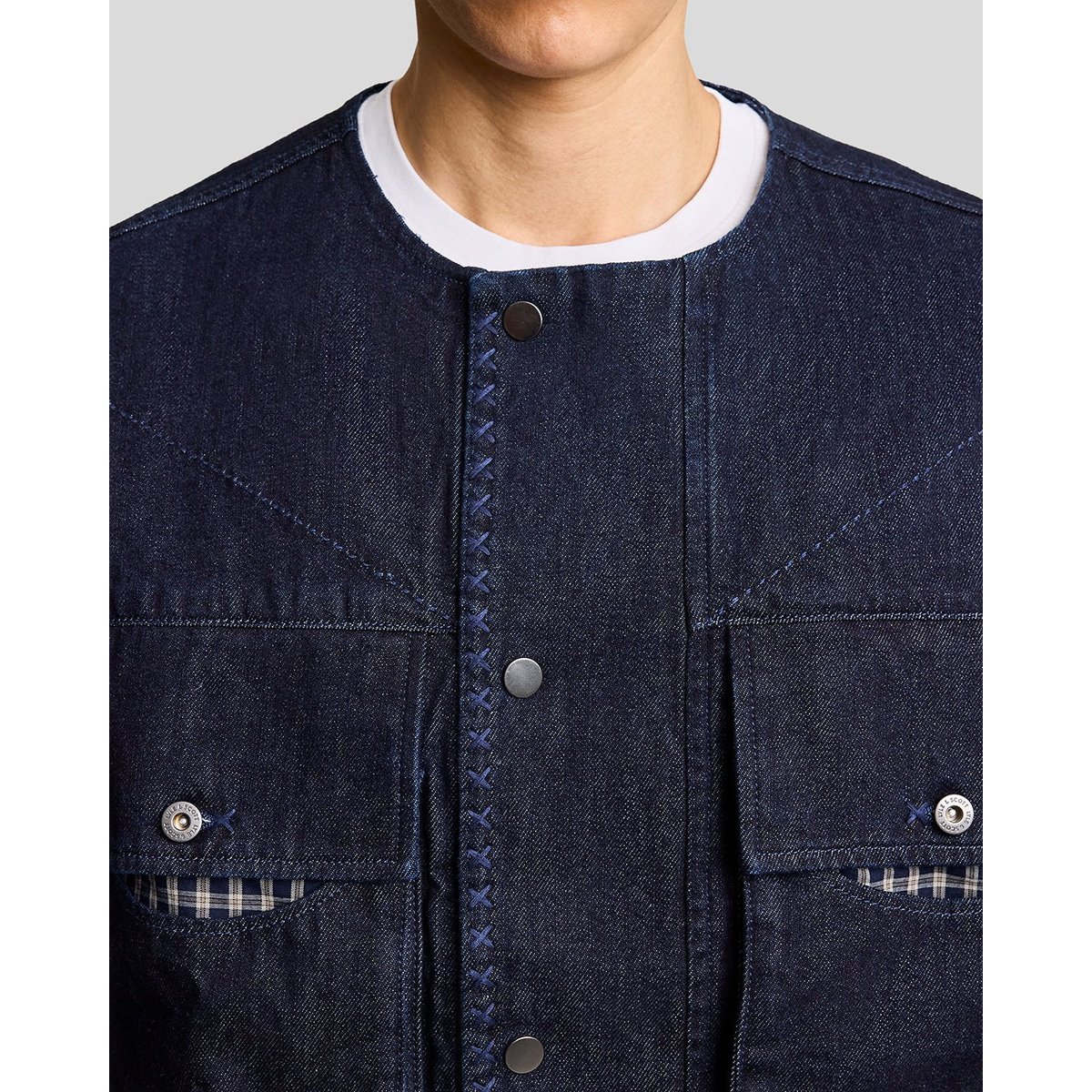 Veste contrasté à carreaux en denim bleu indigo, LYLE & SCOTT