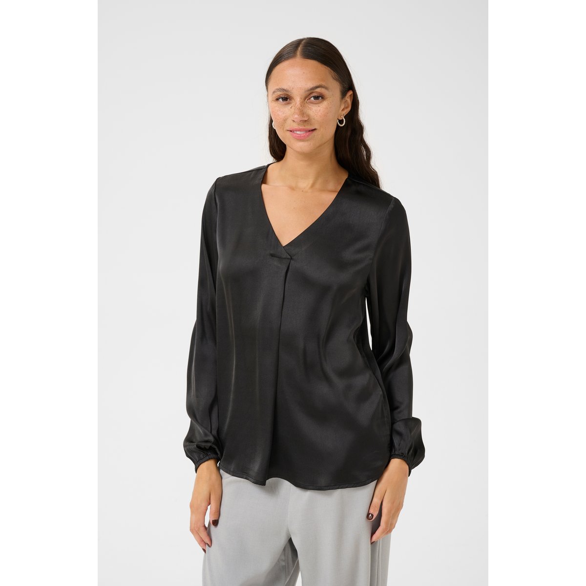 Sleeveless blouse noir black, KAFFE