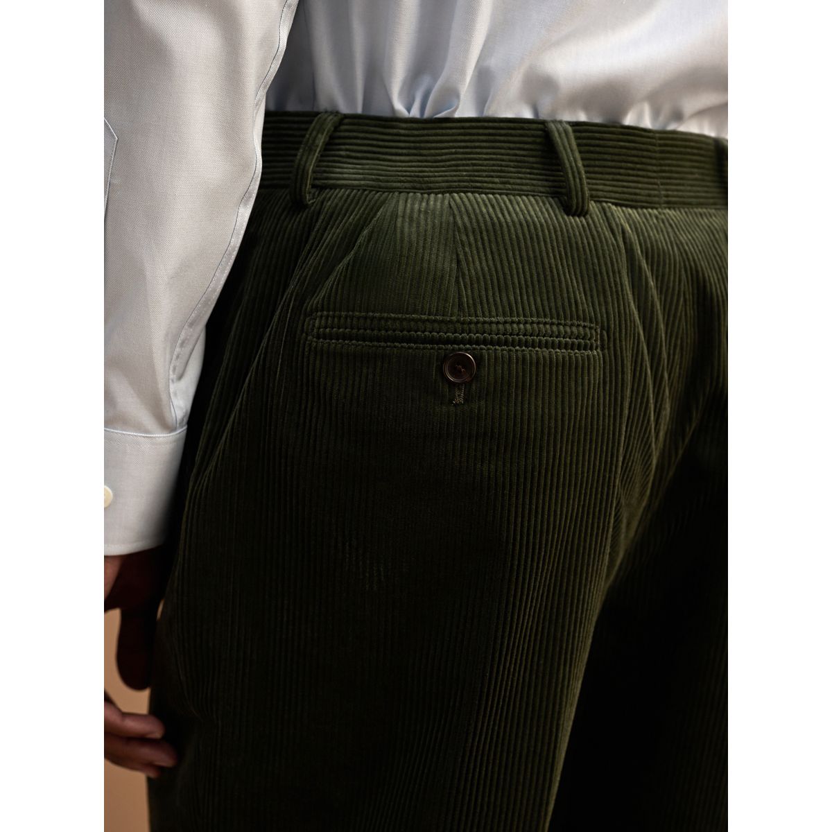 Pantalon de costume ajusté en velours côtelé vert forêt, NEXT