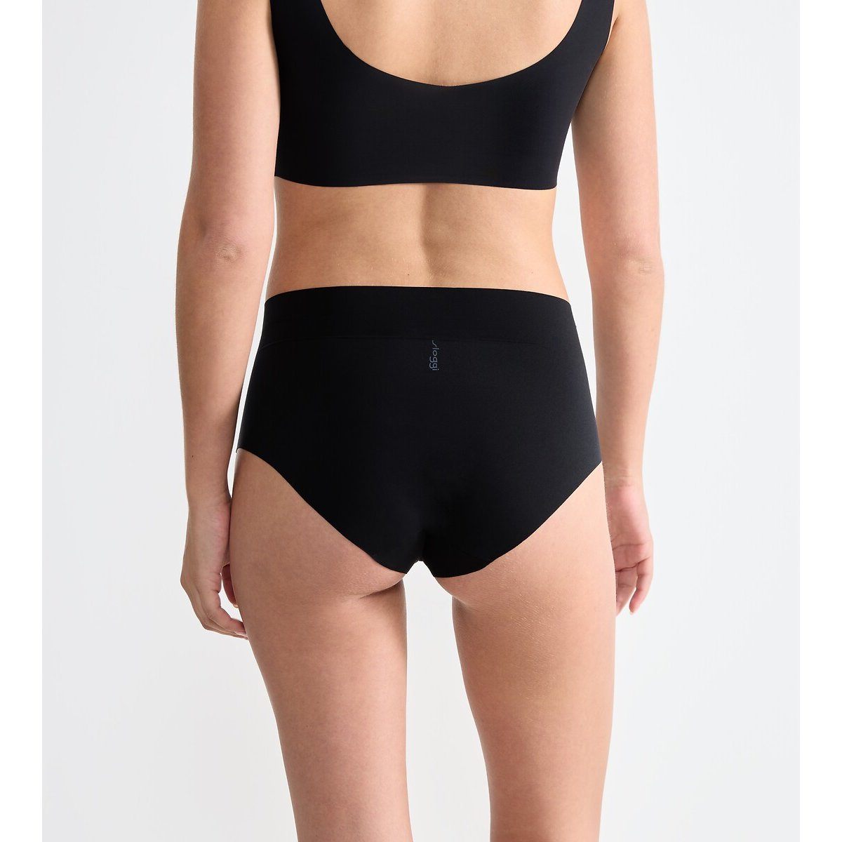 Set van 2 hoge slips Zero Feel 2.0 zwart+huidskleur, SLOGGI