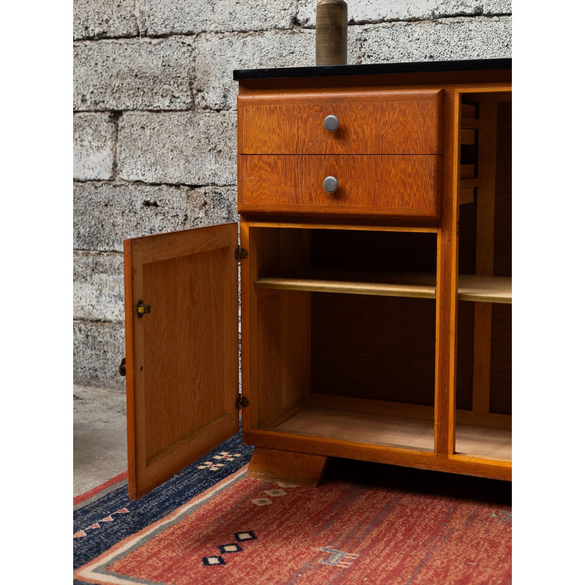 Commode bois au plateau vert d'eau Olga N°673 - Bon état bois clair, DEBONGOUT