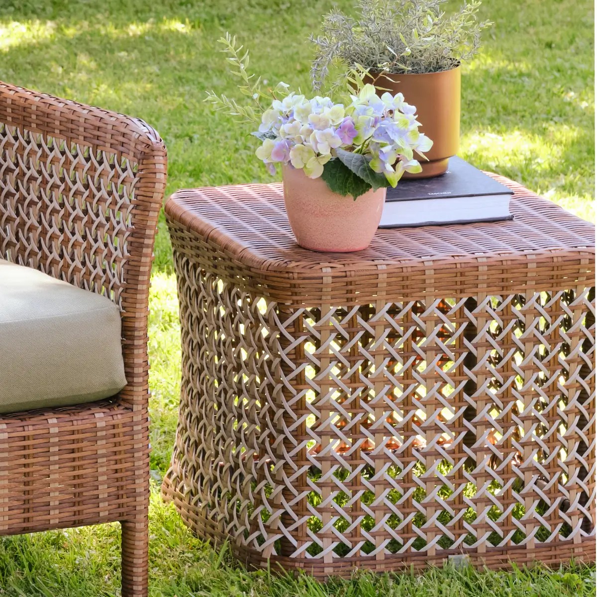 Table basse carrée en résine ANTIBES LATERITE marron, KOK