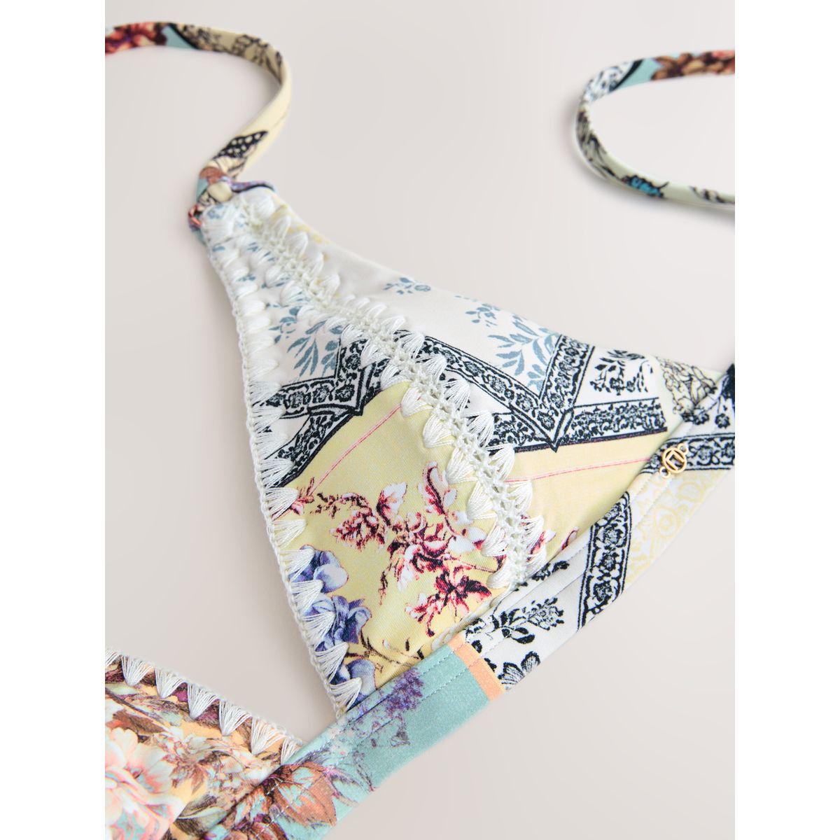 Haut de bikini triangle en point surjet crème/jaune vintage floral, NEXT