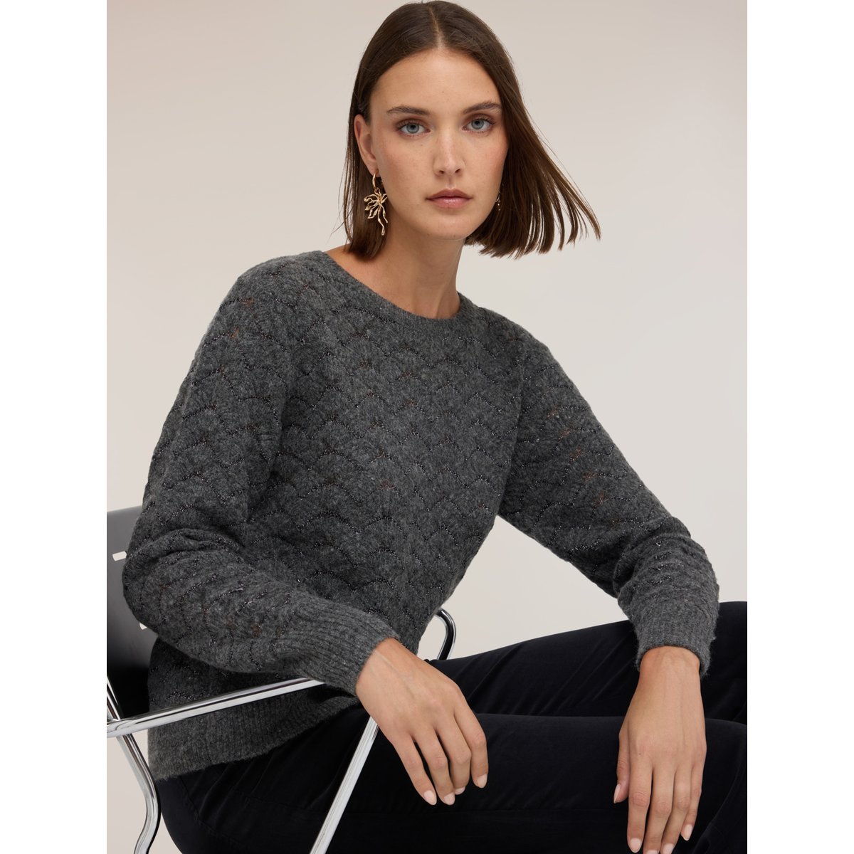 Pull en tricot à motif éventail gris, MOTIVI
