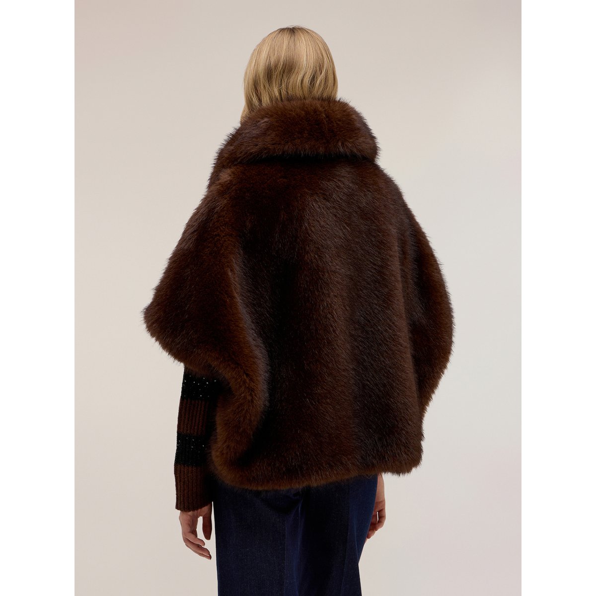 Cape matelassée à texture poilue marron, MOTIVI