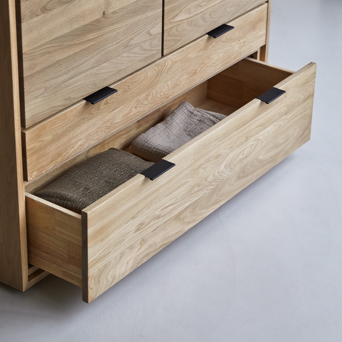 Armoire en Chêne massif, SENSON naturel, TIKAMOON