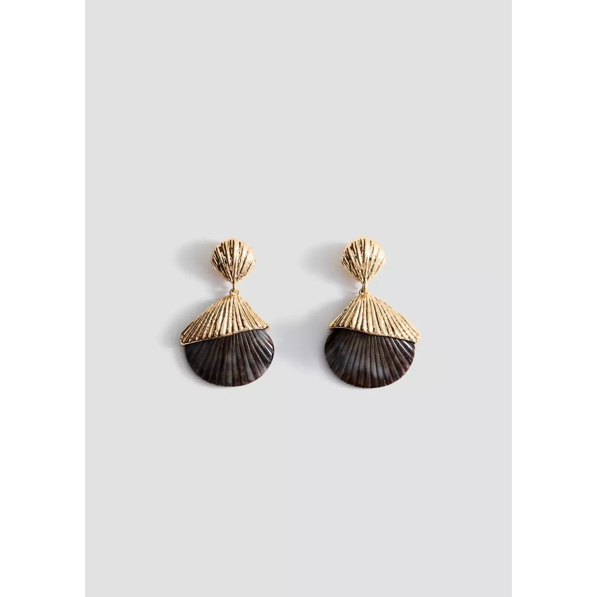 Boucles d’oreilles motif coquillage or, MANGO