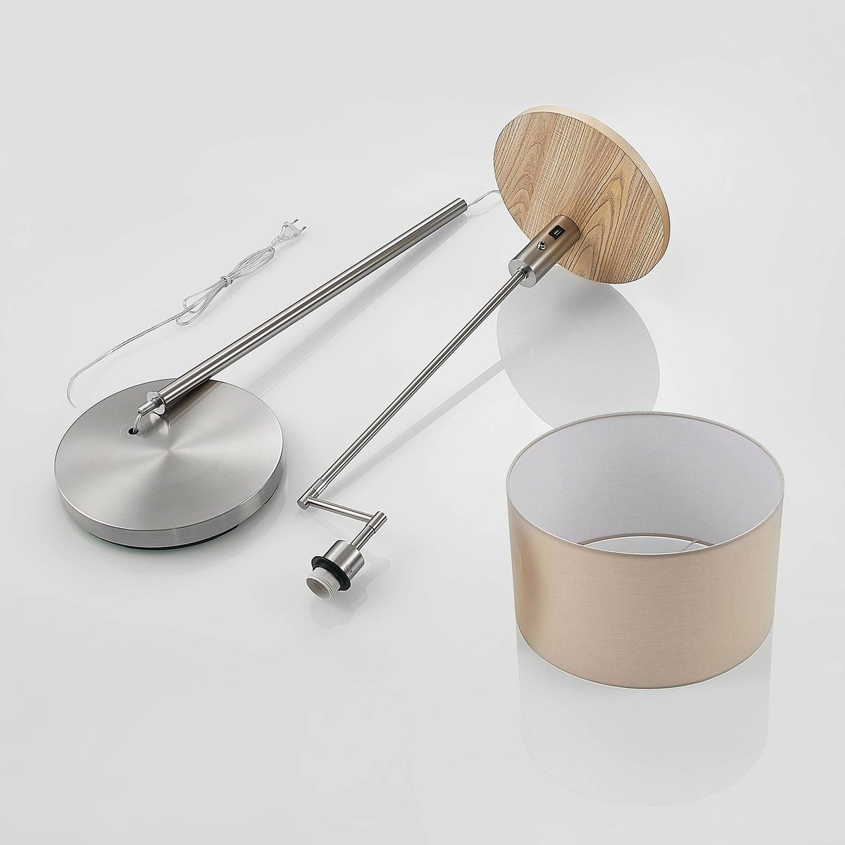 Lampadaire en métal moderne, Zinia nickel satiné, beige, bois clair, LINDBY