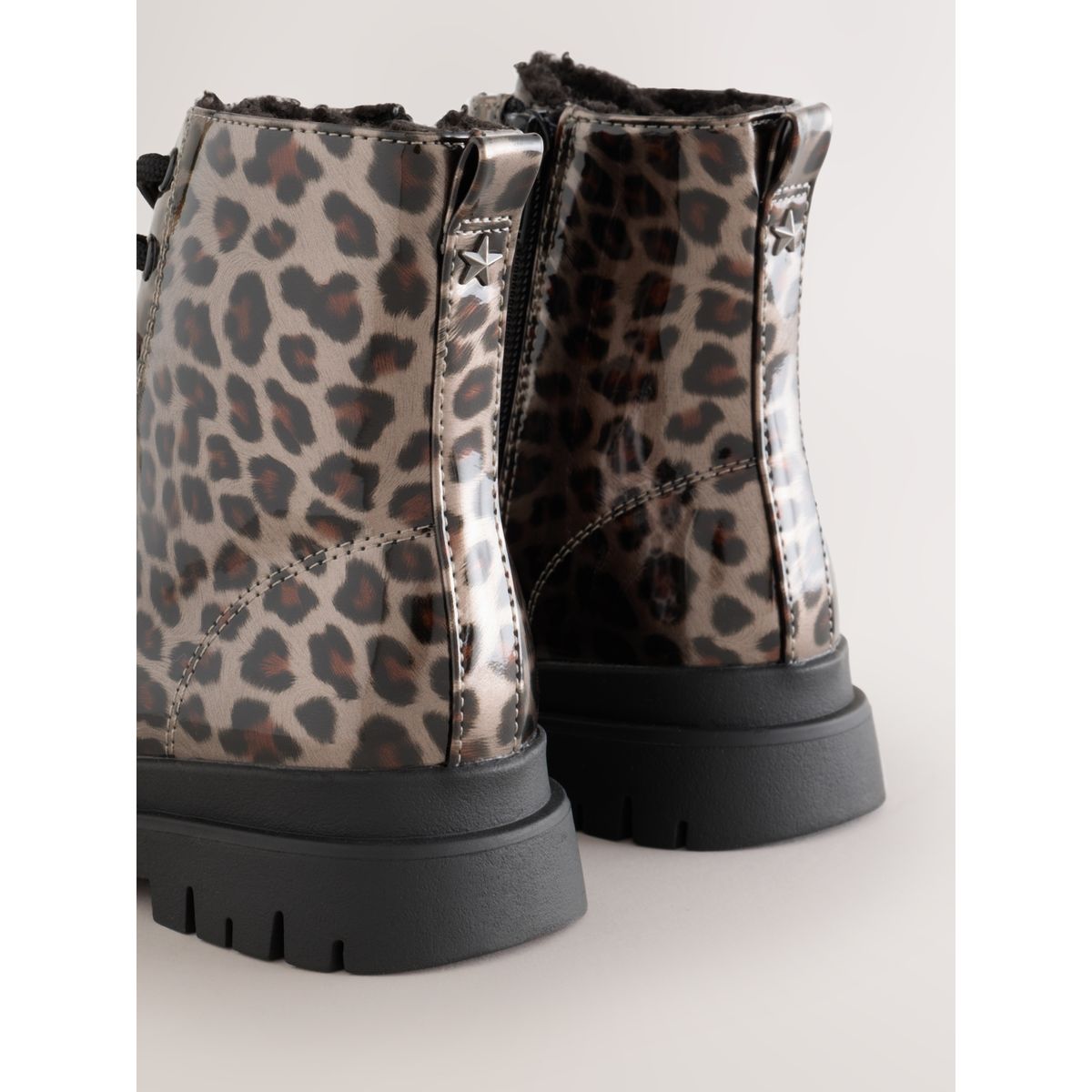 Bottines à lacets et doublure chaude imprimé léopard marron vison, NEXT