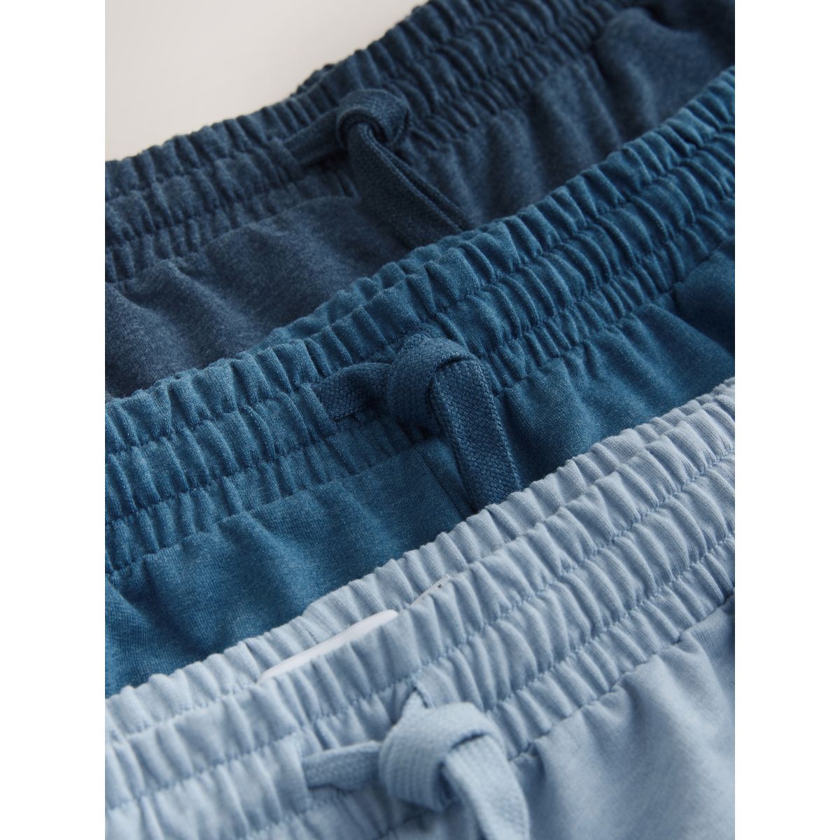 Short jogger en maille bouclée, lot de 3 bleu, NEXT