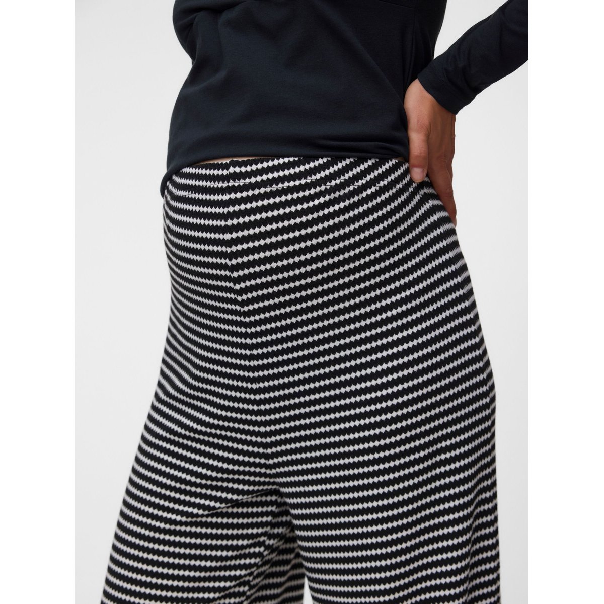 Pantalon noire - black, MAMA LICIOUS