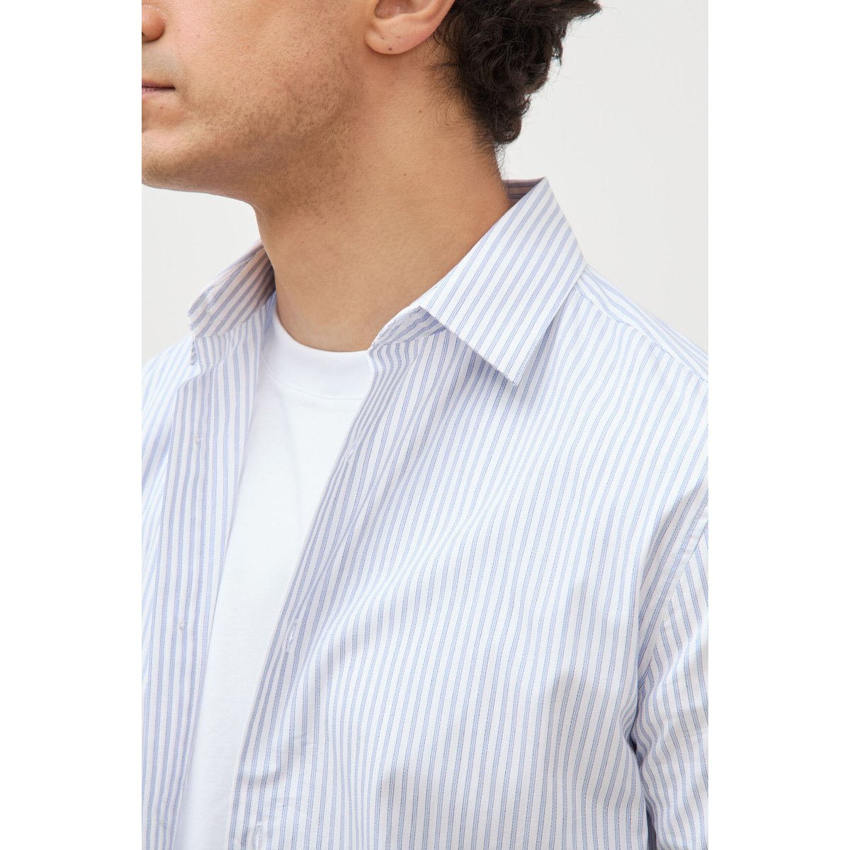 Chemise col classique manches longues gris foncé, BONOBO