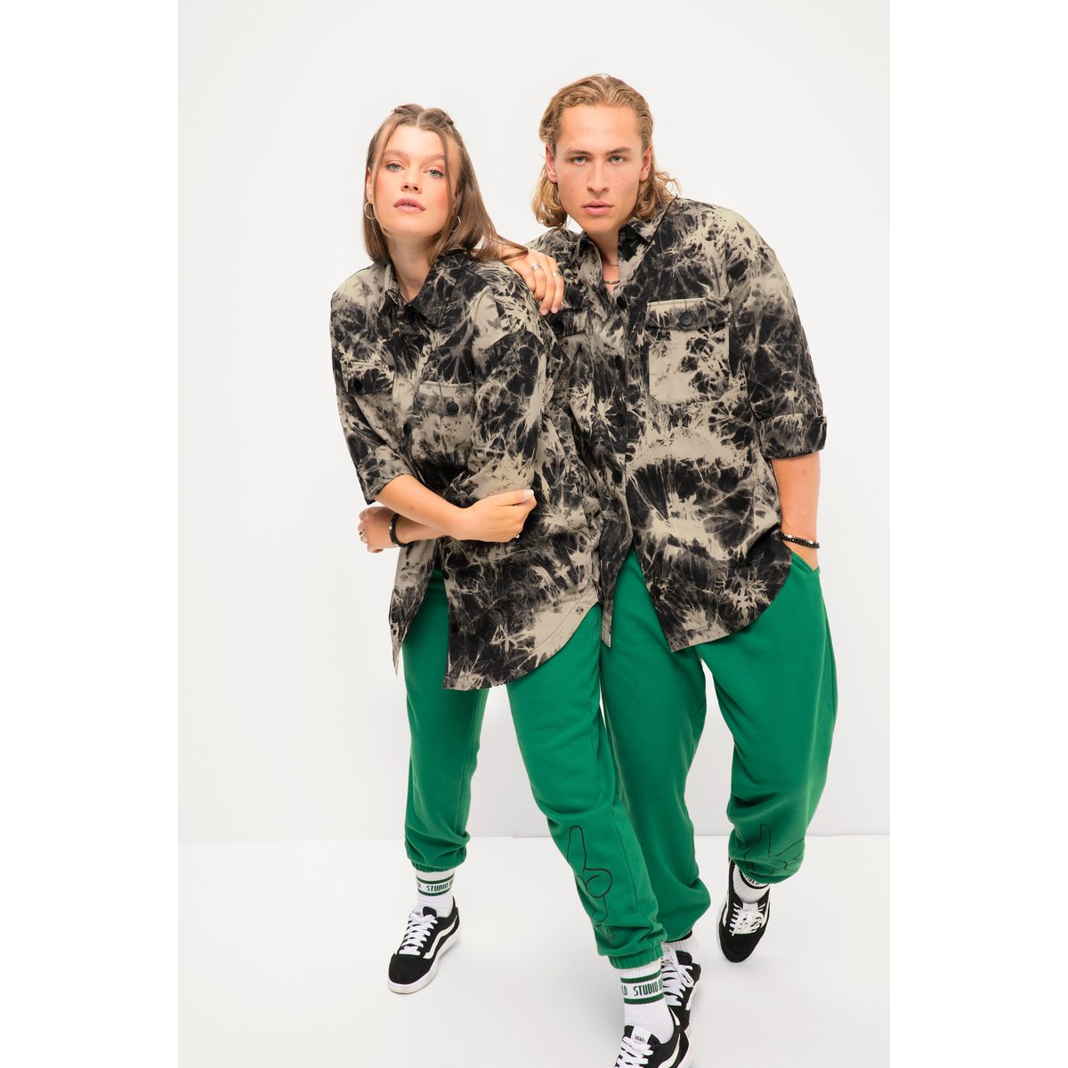 Veste chemisier oversize à manches longues noir, STUDIO UNTOLD