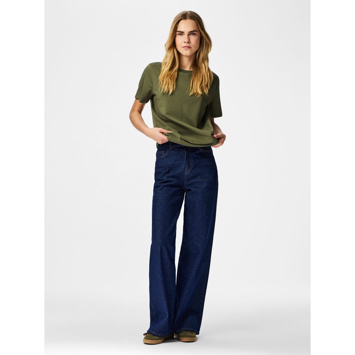 T-Shirt deep lichen green, PIECES