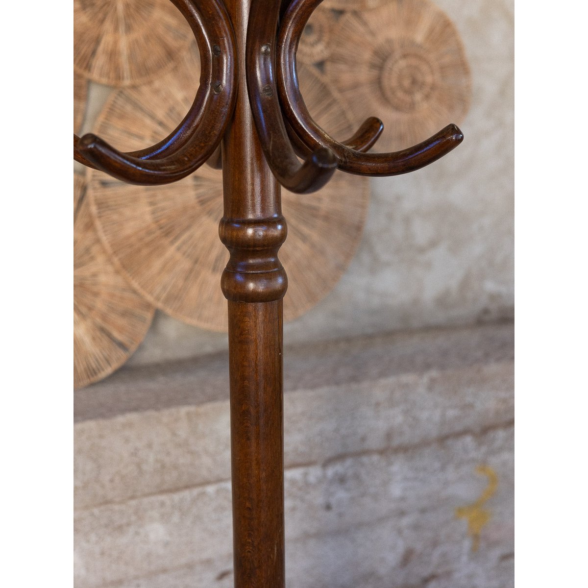 Porte-manteau perroquet Max N°461 - Bon état bois foncé, DEBONGOUT