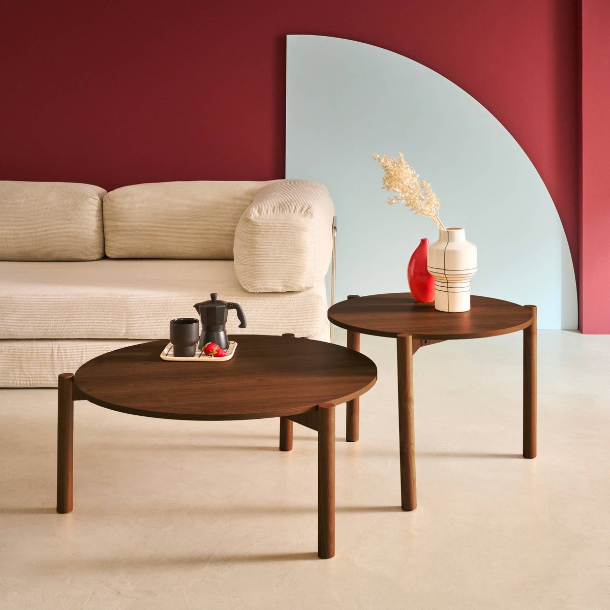 Tables gigognes rondes décor bois HARMONY noyer, SWEEEK