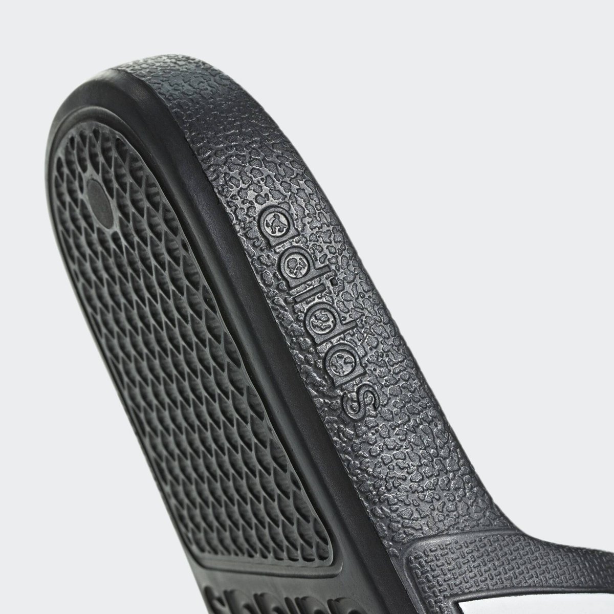 Claquettes Adilette Aqua core black / cloud white / core black, ADIDAS SPORTSWEAR