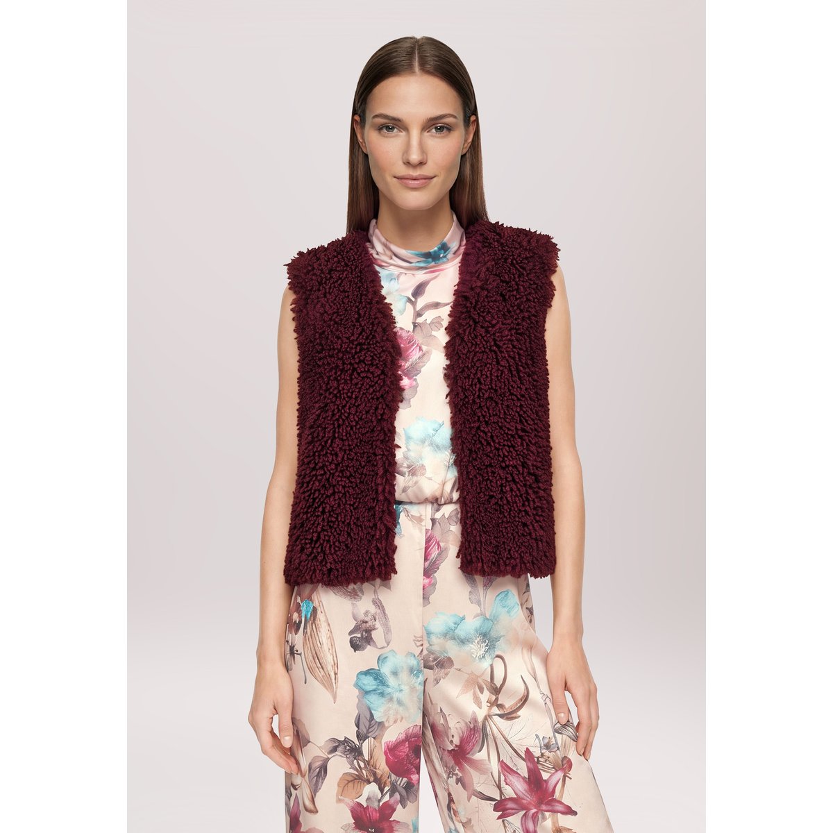 Veste sans manches en peluche unicolore deep dahlia, VERA MONT