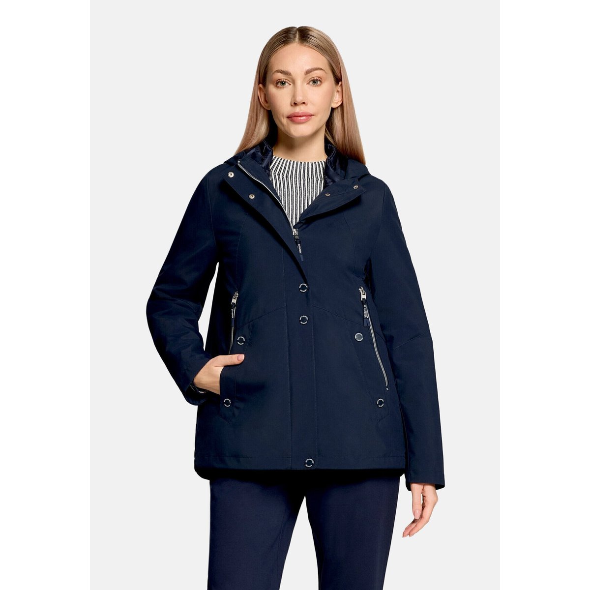 Veste outdoor à capuche bleu foncé, BETTY BARCLAY