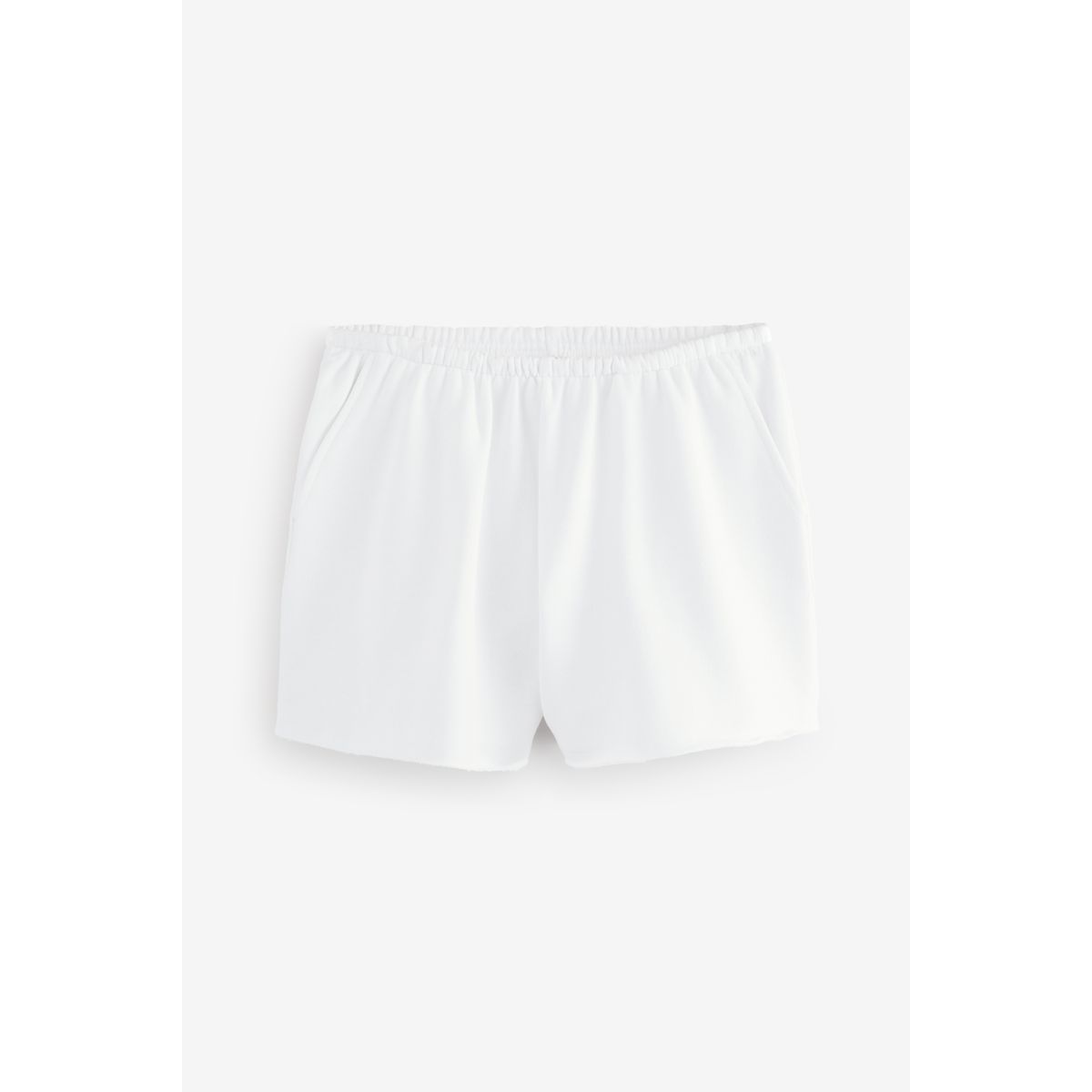 Short en coton délavé avec ourlet brut écru, NEXT