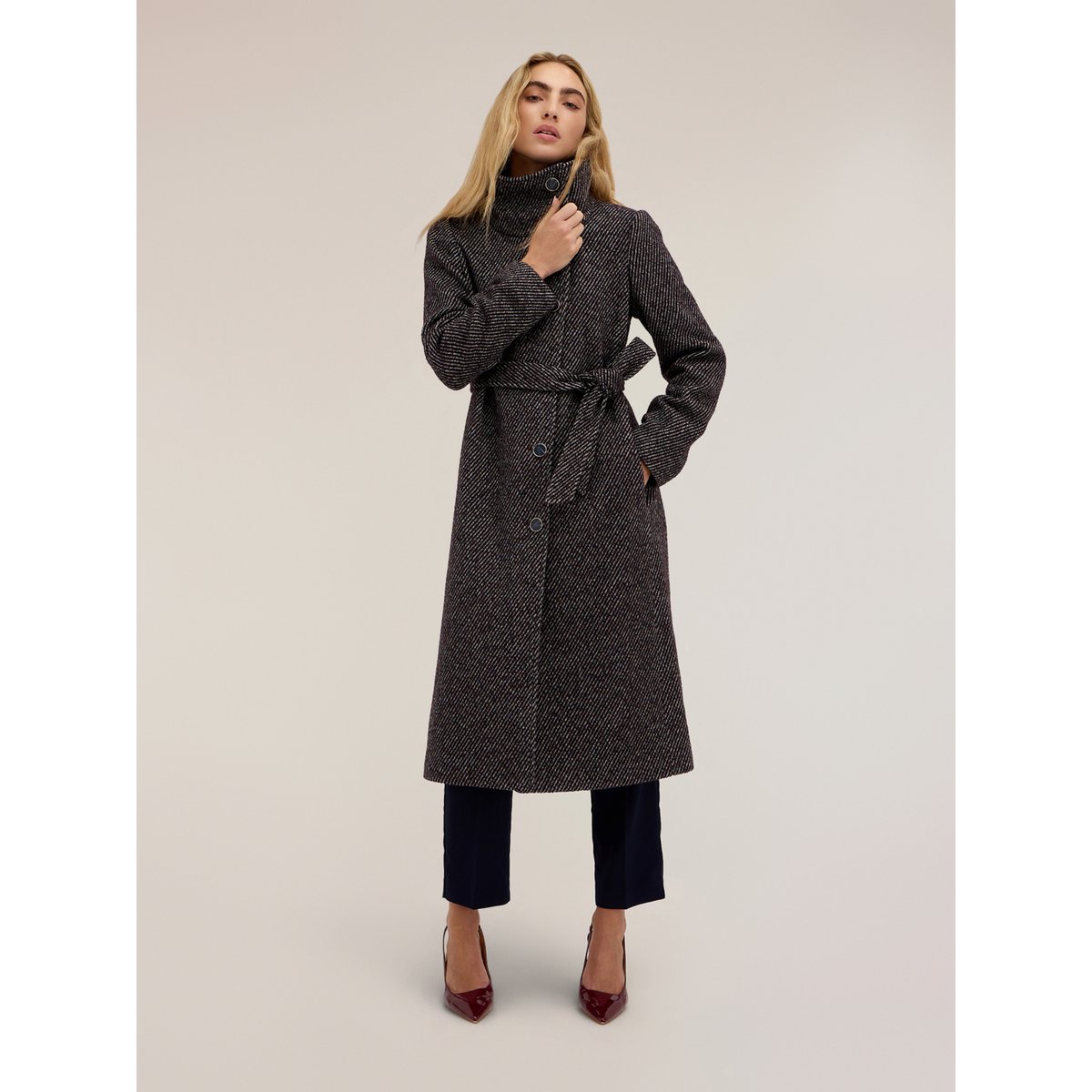 Manteau ceinturé à col montant gris, MOTIVI