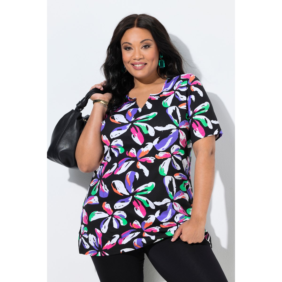 T-shirt long motif à fleurs noir, ULLA POPKEN