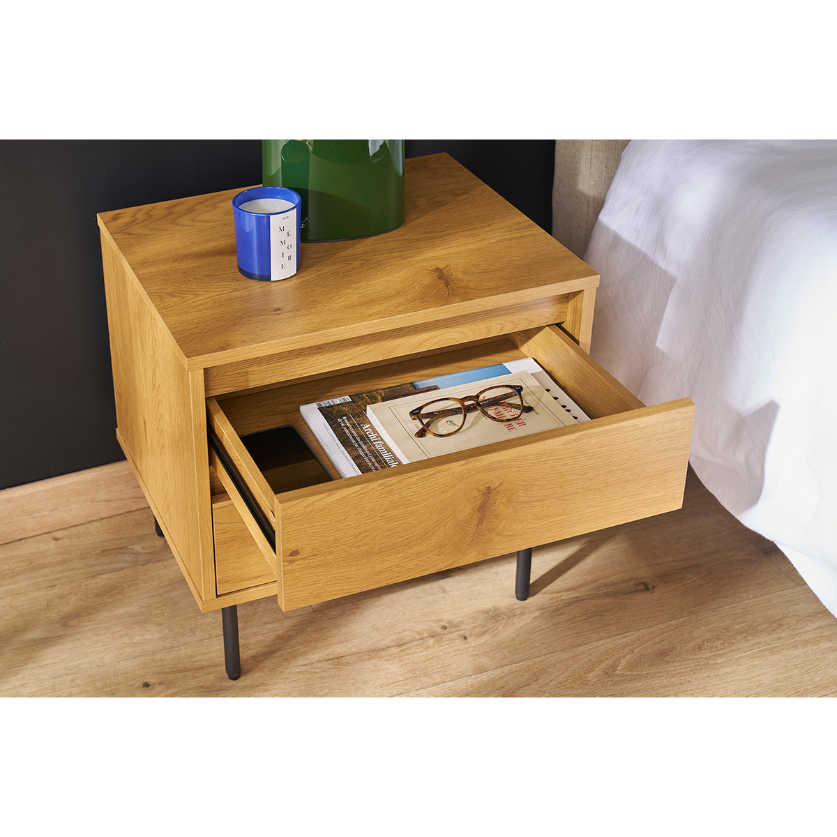 Table de chevet avec rangements 2 tiroirs finition bois clair chêne ARAGON chêne clair, MILIBOO