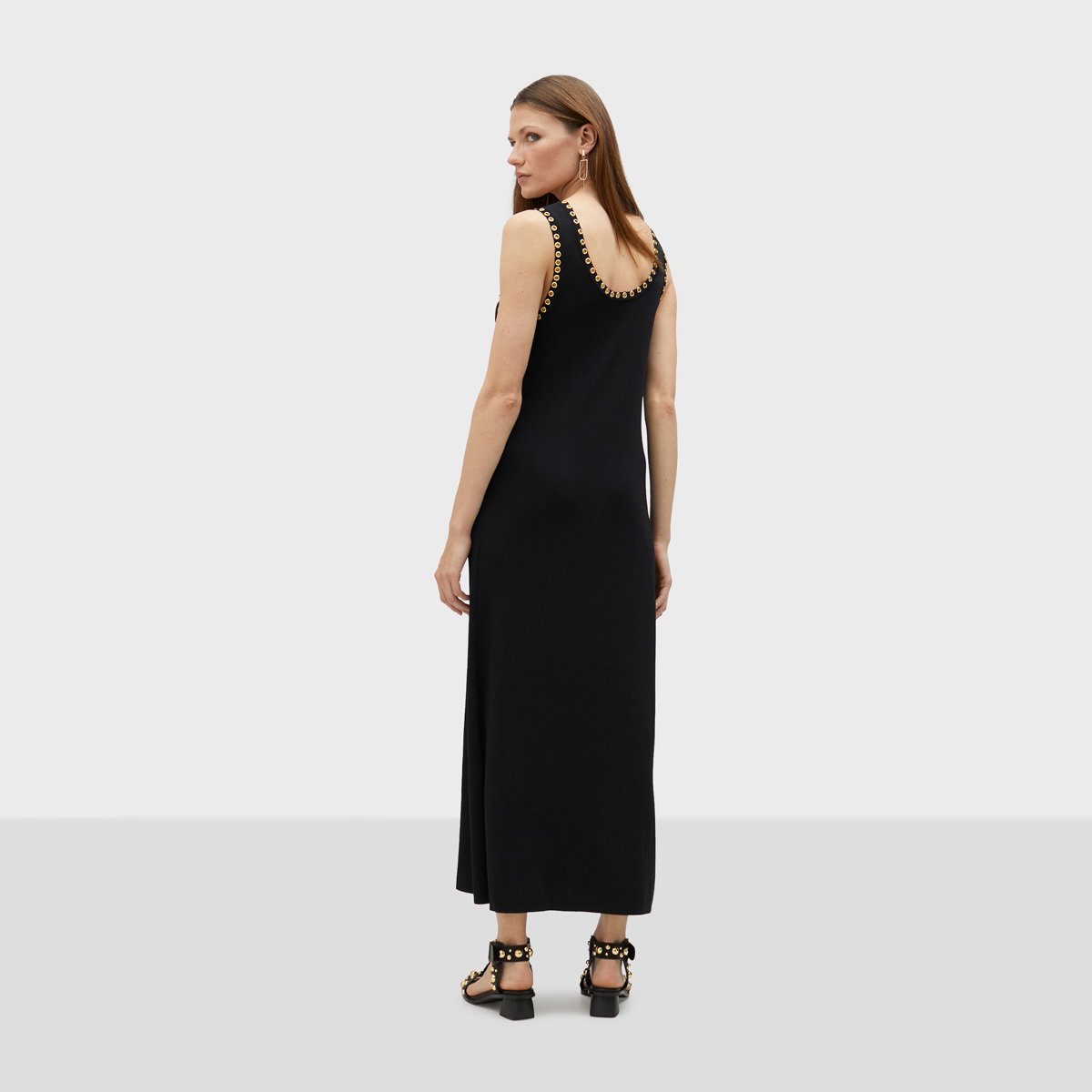 Robe longue moulantes avec œillets métalliques décoratifs noir, LOLA CASADEMUNT