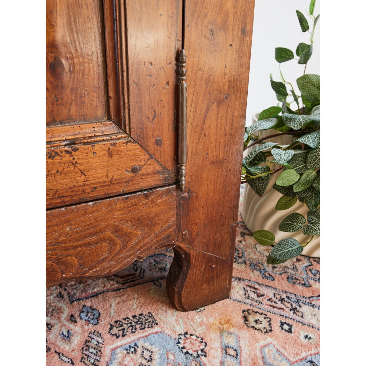 Buffet en chêne massif Gilbert N°1671 - Bon état bois foncé, DEBONGOUT