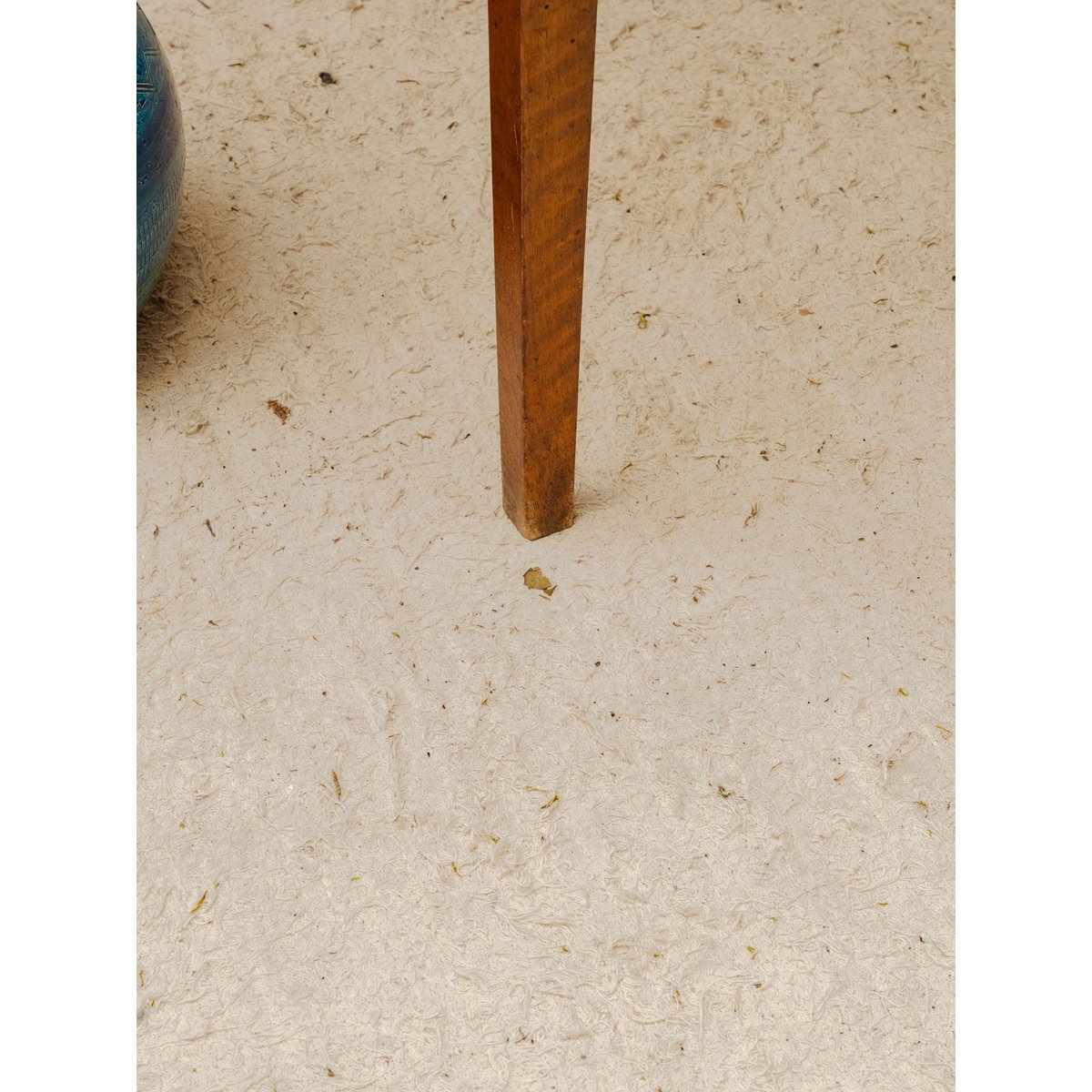 Table d'appoint en bois Francine N°1659 - Bon état bois foncé, DEBONGOUT