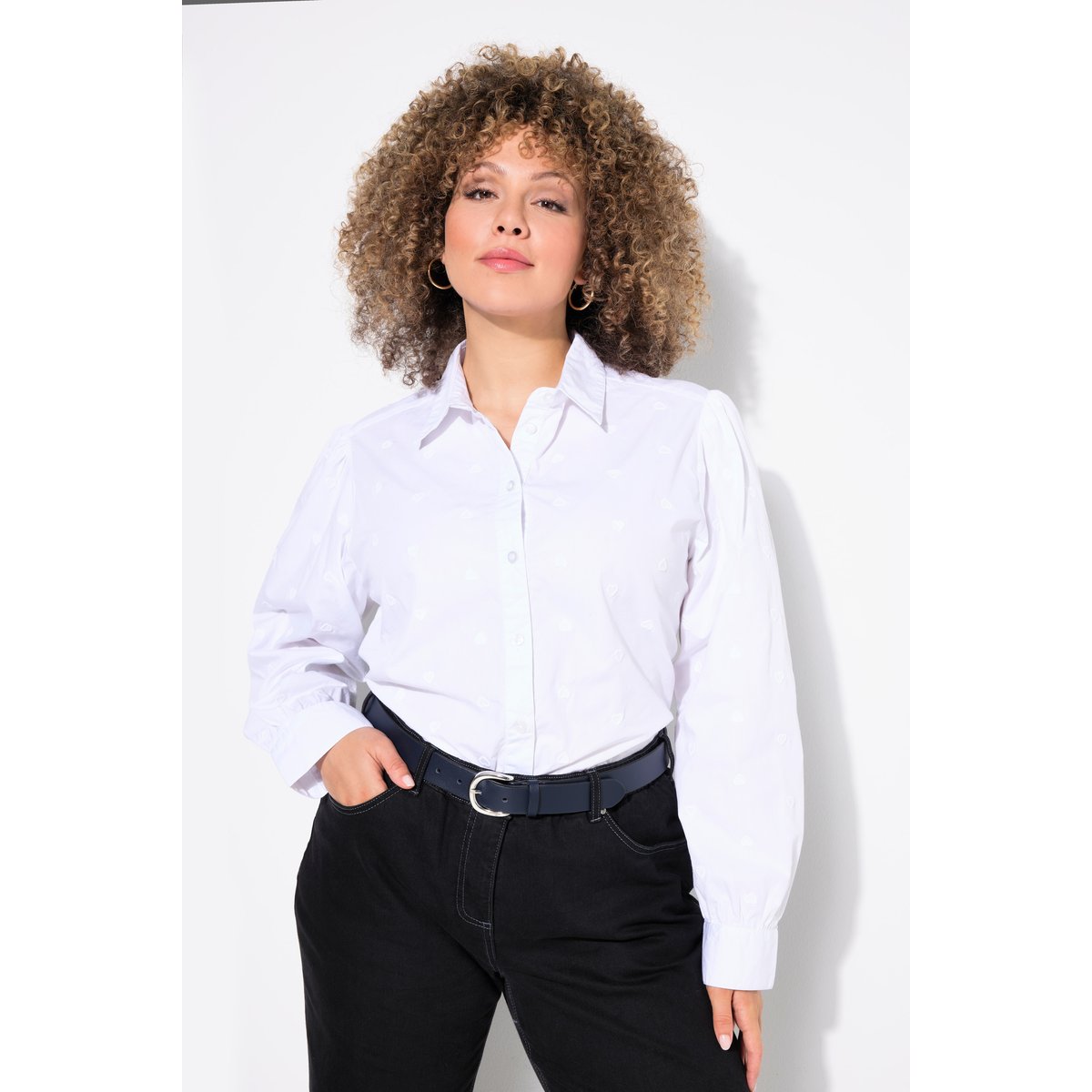Blouse, broderie cœur, coupe évasée blanc cassé, ULLA POPKEN