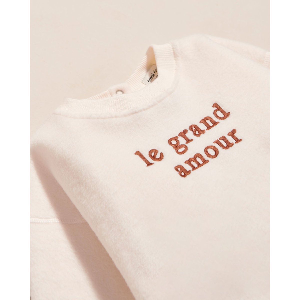 Sweat brodé en polaire recyclée, LE GRAND AMOUR blanc - ivoire, EMOI EMOI
