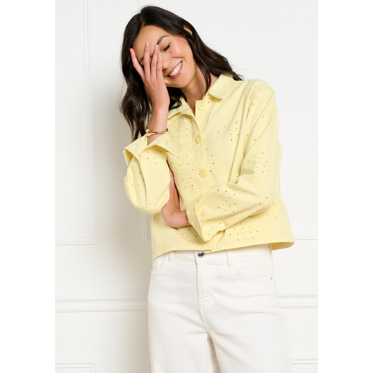 Veste courte en broderie anglaise jaune pastel, LOLALIZA