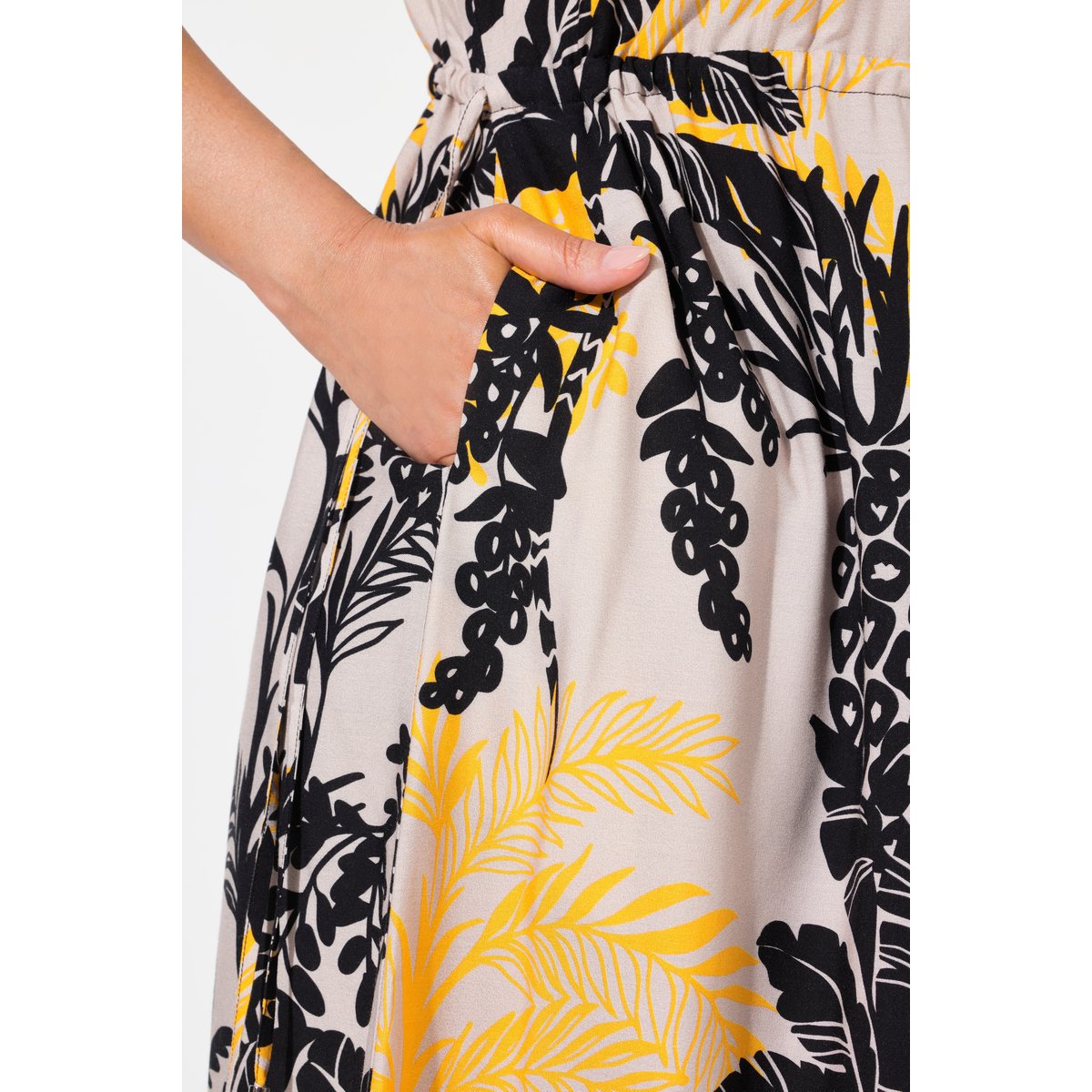 Robe maxi sans manches. Col en V et cordon gris beige, ULLA POPKEN