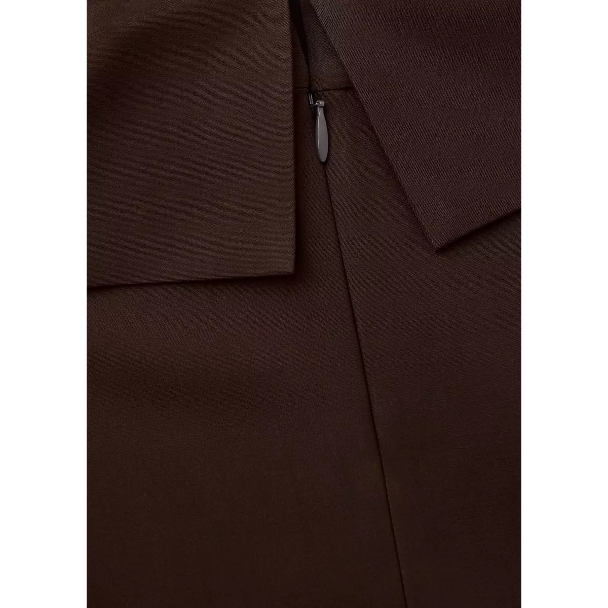 Robe épaules dénudées détail ouverture marron, MANGO