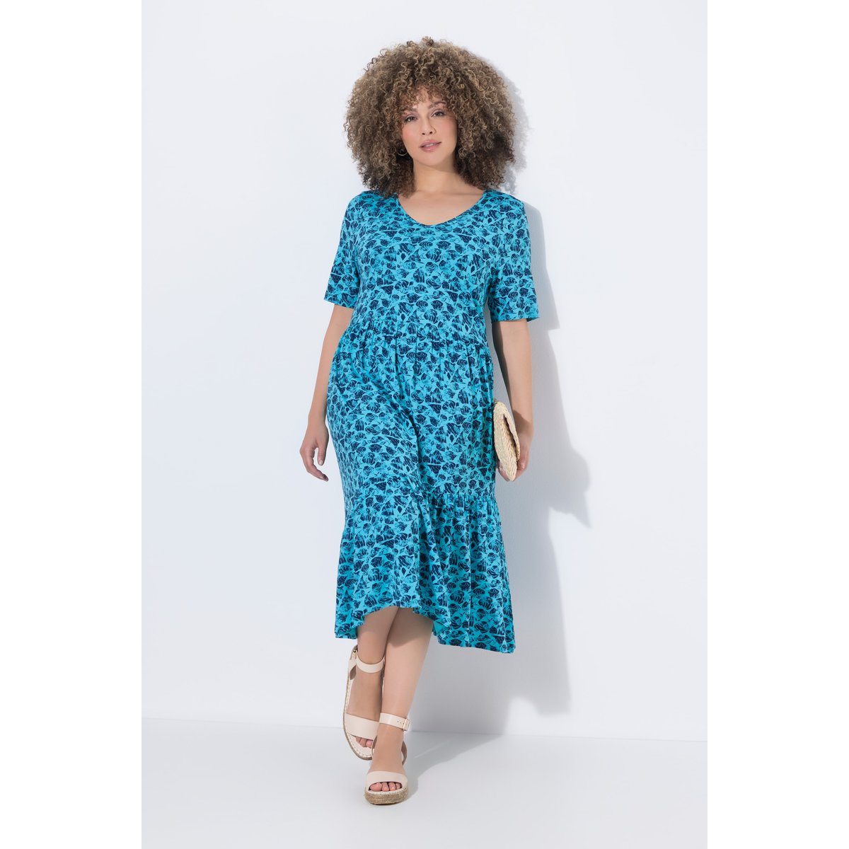 Robe en jersey. Coupe évasée avec volants. aqua foncé, ULLA POPKEN