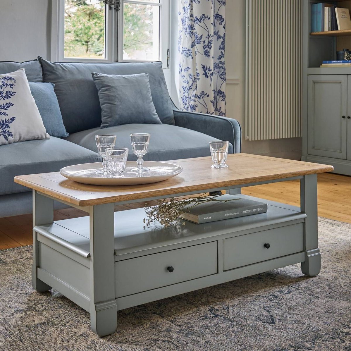 Table basse bois massif 2 tiroirs Embellie gris, CAMIF