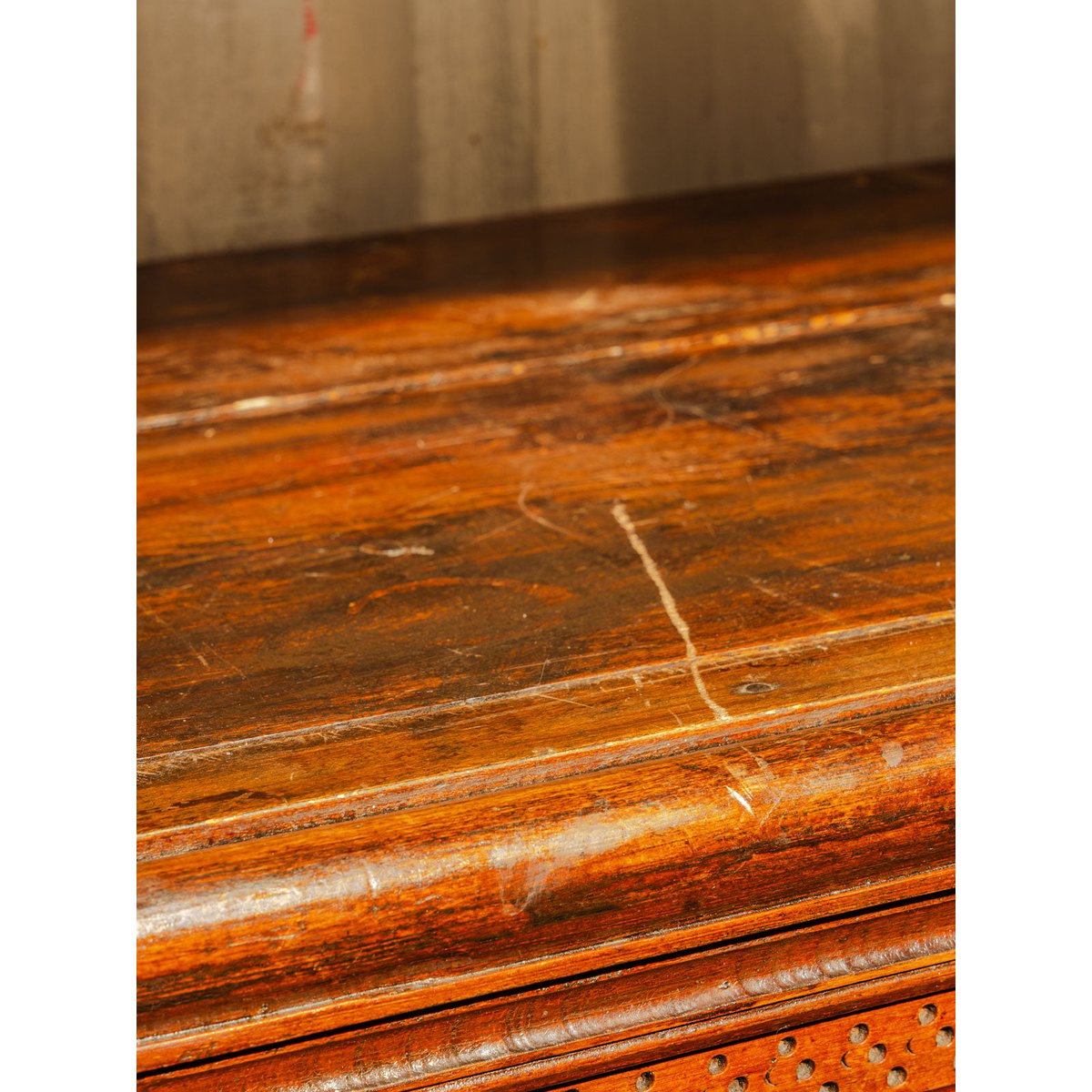 Petit buffet en bois Gilbert N°1779 - Bon état bois foncé, DEBONGOUT