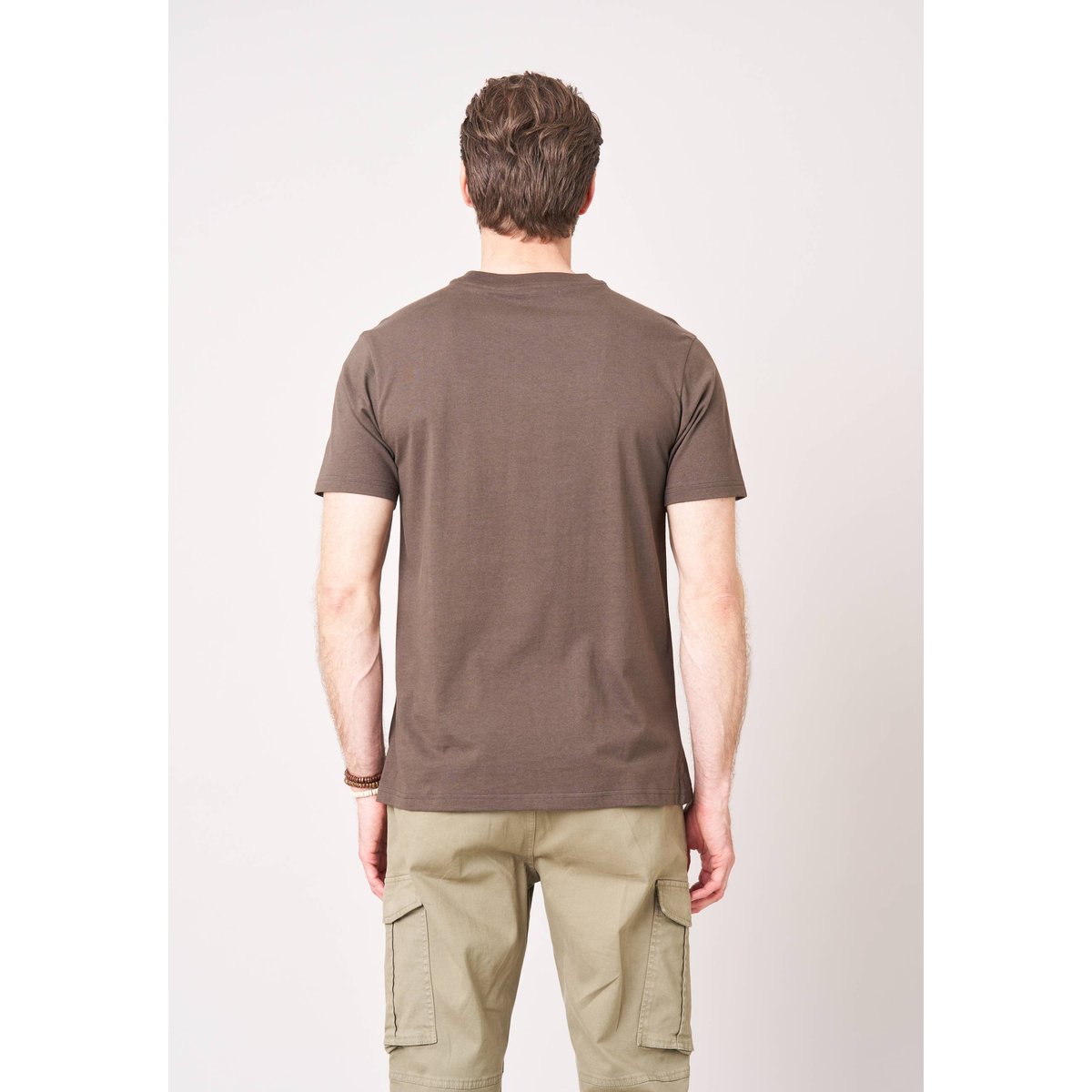 T-shirt regular homme en jersey 100% coton JORN espresso, DEELUXE