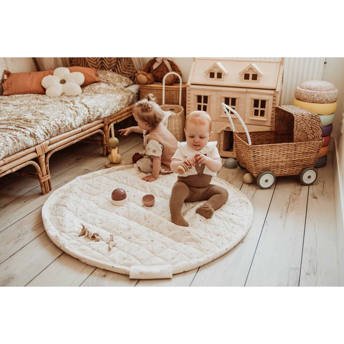 Tapis de jeu 2 en 1 Noomad Organic Soft ecru, bleu, noir, PLAY&GO