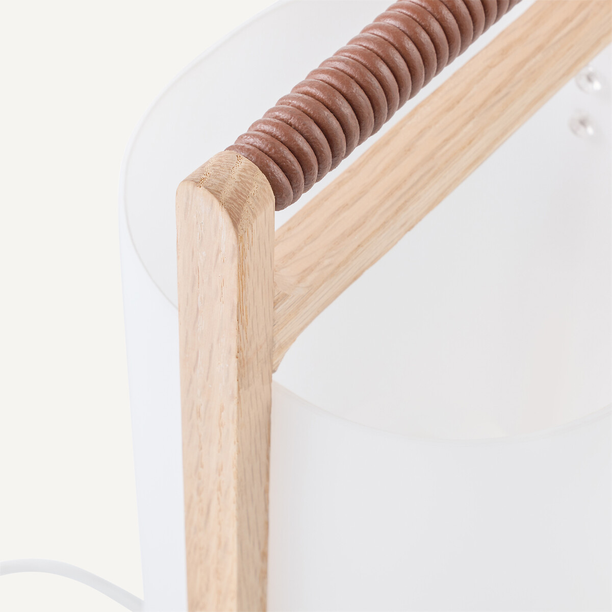 Lampe chêne massif et opaline, Fodéo opaline, AM.PM