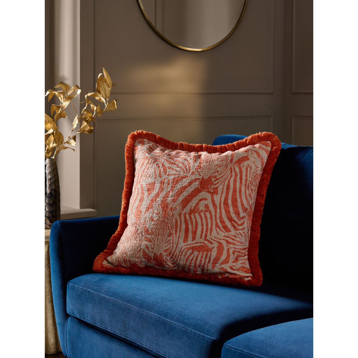 Coussin en chenille imprimé zèbre 50 x 50 cm orange, NEXT