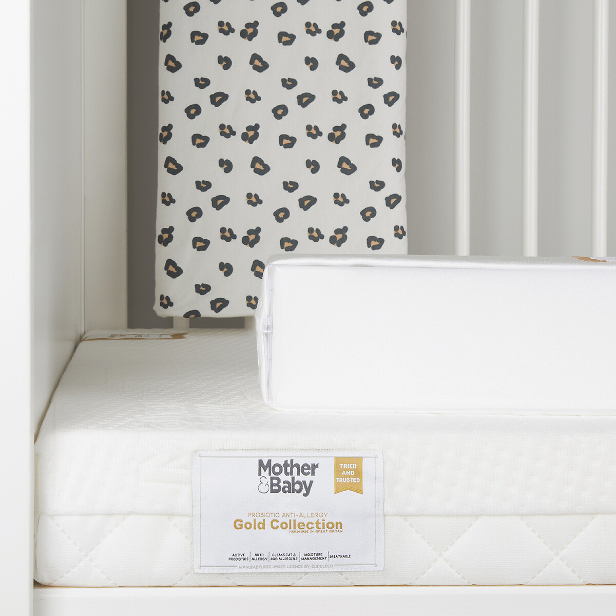 Anti Allergy Foam Baby Mattress white, MOTHER&BABY