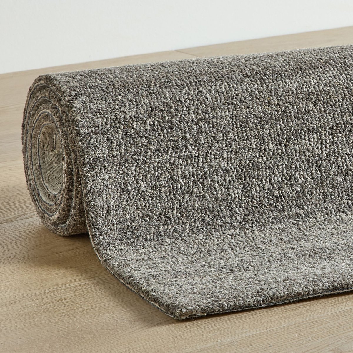 Tapis UNI tufté main dans des couleurs douces - NATUR LOOP gris, THEKO