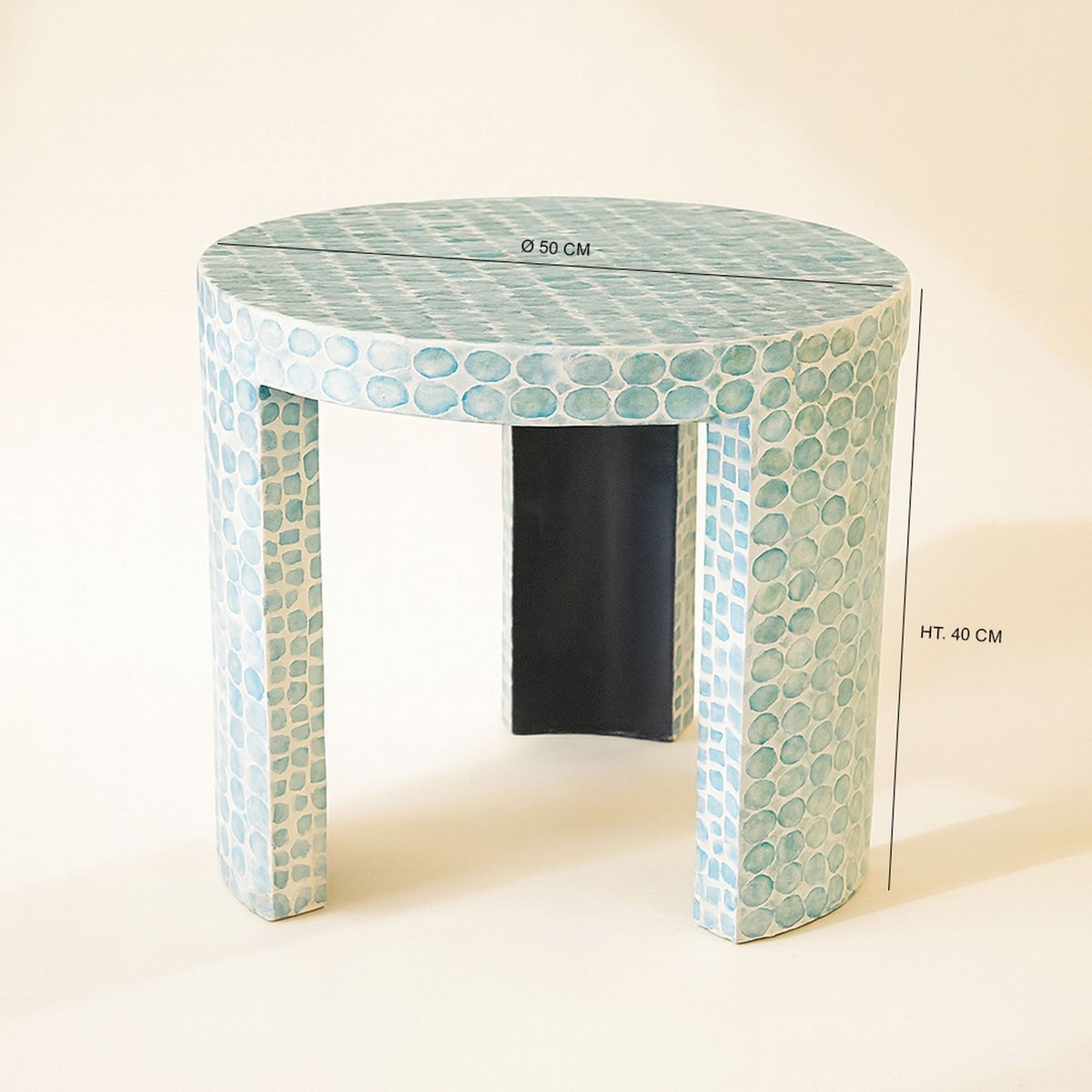 Table basse en coquille de Capiz, SOLNA bleu, NOW'S HOME