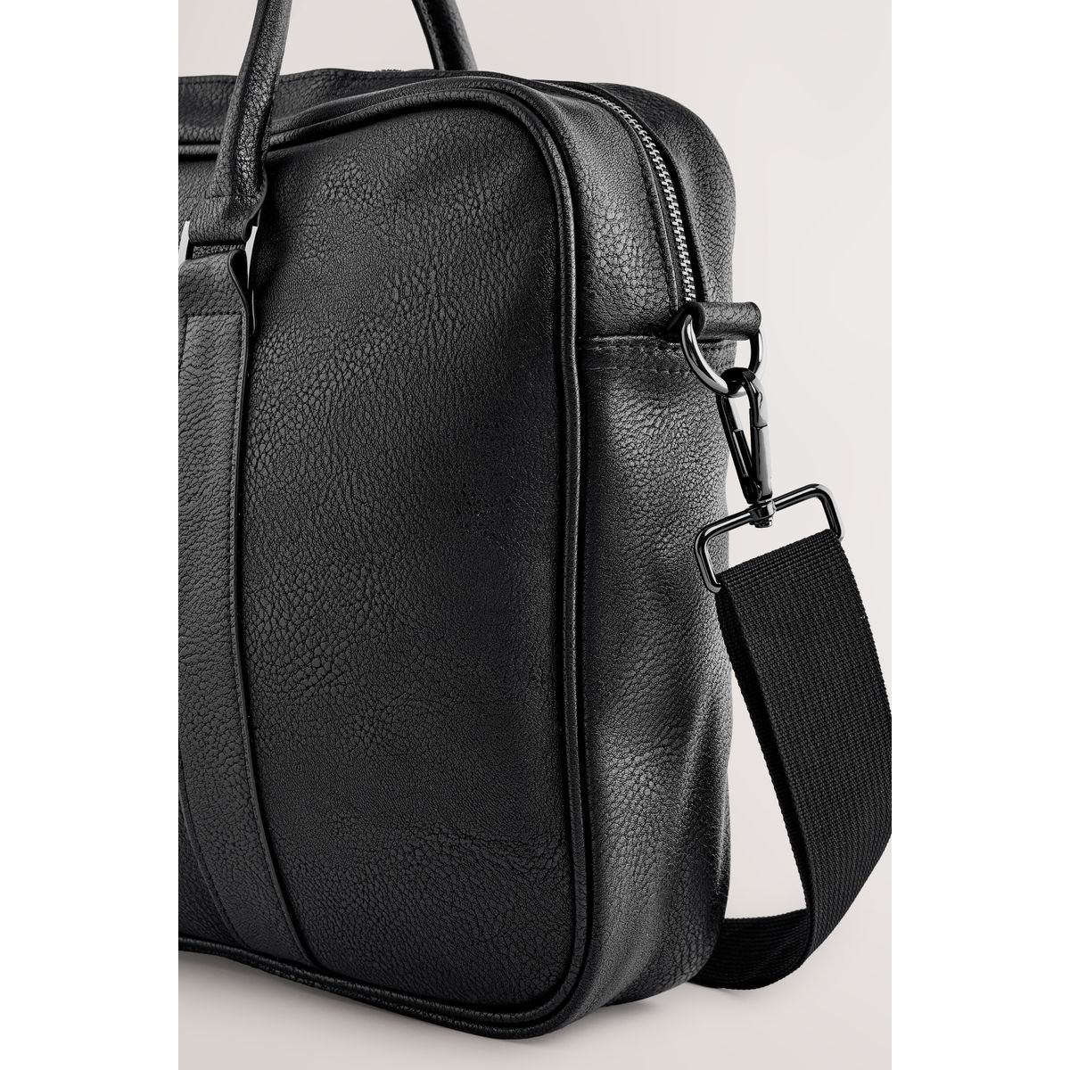 Sacoche en simili cuir noir, NEXT